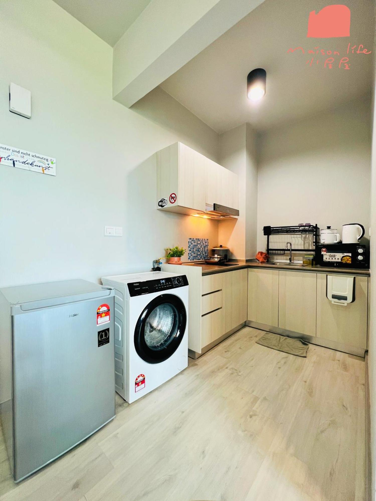 Maison Life 小居屋 Jesselton Quay Citypads Kota Kinabalu Exterior photo